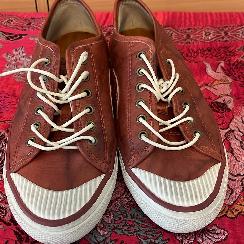 Frye sneakers 👟